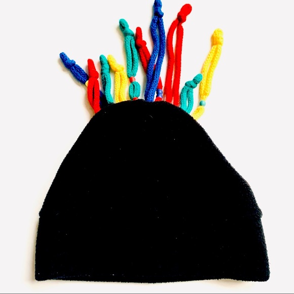 Winter hat - Picture 3 of 3